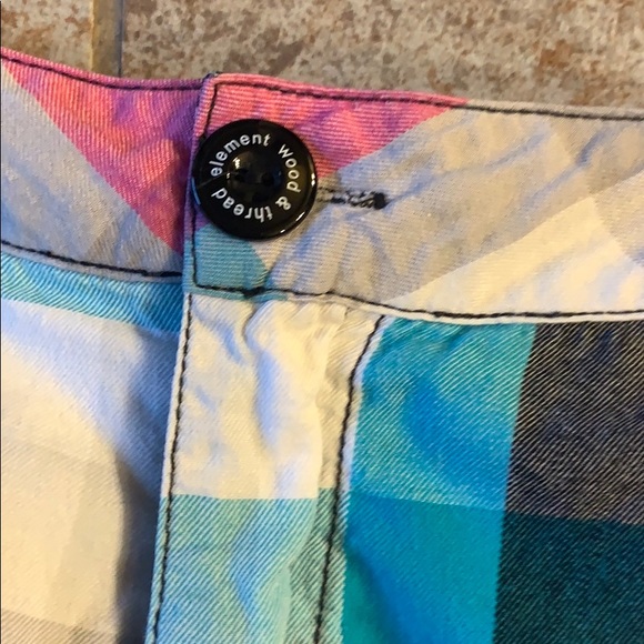 Element Shorts - Picture 3 of 6